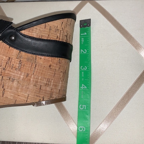Guess  summer black and cork  Wedges Size 11 M - Picture 6 of 6